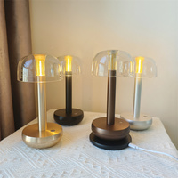 Nouvelle lampe de table sans fil de style nordique quantique 2026 avec chargeur sans fil et abat-jour transparent