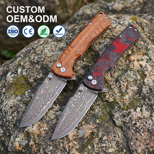 Coltello Tascabile Pieghevole all'Ingrosso, Coltello Damascus VG10 Portatile con Manico <span class=keywords><strong>in</strong></span> Fibra di Carbonio, Coltelli da Caccia e Campeggio per Esterni, Regalo per Uomo DM032 - Product Image 1