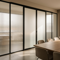Verre trempé de sécurité moderne de 10 mm pour système de balustrade d'escalier résidentiel de luxe, verre renforcé haute résistance