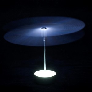 Piège à mouches pliable, adhésif, en plastique solide, électronique, pour le contrôle des insectes à la maison, avec batterie rechargeable intégrée - Product Image 4