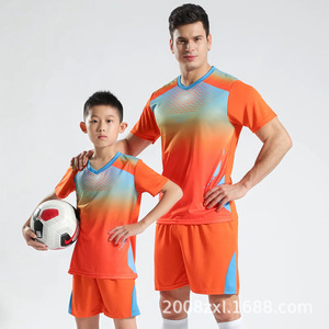 高品质聚酯男式足球服短裤套装户外和室内儿童制服库存功能 - Product Image 3