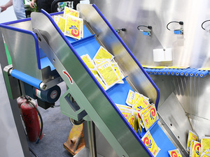 Tùy chỉnh cấp thực phẩm PU băng tải <span class=keywords><strong>PVC</strong></span> vành đai mịn Matt mở vòng lặp được làm từ polyester bền cho dây chuyền lắp ráp sản xuất - Product Image 6