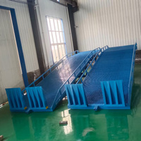 Certification CE Sortie d'usine Rampe de chargement mobile manuelle 8t 10t 12t Prix Rampe de déchargement de conteneurs