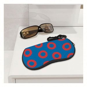 Étui à lunettes en néoprène personnalisé avec fermeture éclair, étui souple de protection en néoprène pour lunettes de soleil avec clip ceinture - Product Image 1