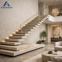 Escalier flottant moderne en acier et bois avec garde-corps en verre - Assemblage DIY, design modulaire durable et écologique pour appartement