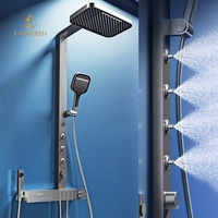 Ensemble de douche cascade nordique contemporain en acier inoxydable avec contrôle thermostatique en céramique, jets de massage corporel, barre coulissante et douche carrée