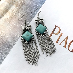 Boucles d'oreilles rétro turquoise avec des accents pendantes en forme de goutte - Product Image 6