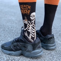 Chaussettes de tous les jours Lighthouse, chaussettes de rue tendance, chaussettes confortables en coton pour adultes, chaussettes à motif de crâne squelette
