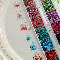 Boîte de 12 compartiments de paillettes à ongles rondes, flocons de pois colorés ultra-fins et scintillants pour la décoration d'ongles DIY et la manucure à pois
