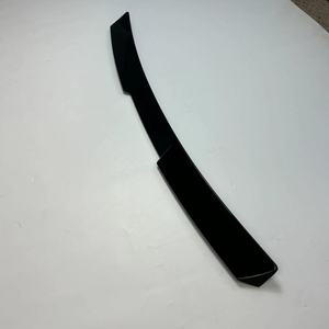 Vente en gros d'usine pour <span class=keywords><strong>Chrysler</strong></span> <span class=keywords><strong>300C</strong></span>, aileron de <span class=keywords><strong>coffre</strong></span> arrière de style lame en plastique noir brillant, aileron supérieur, kit de carrosserie de mise à niveau - Product Image 4
