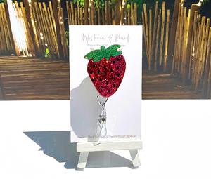 Portabadge a Forma di Fragola con Glitter, Portabadge per Dietologo a Tema Frutta, Portabadge per Infermiera a Forma di Fragola, Porta ID per Infermiera, Regalo per Infermiera - Product Image 3
