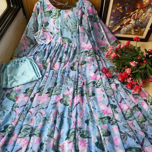 GEORGETTE PESADA CON 7 MTR FLAIR PARAGUERO VESTIDO TOTALMENTE COSTADO PARA MUJERES Y NIÑAS DEL FABRICANTE INDIO A PRECIO AL POR MAYOR - Product Image 1