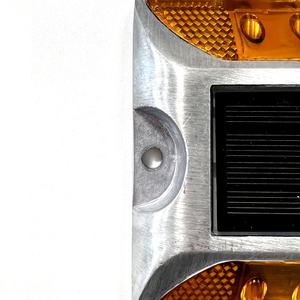 Наружный водонепроницаемый маркер для дорожного покрытия, 6 светодиодов, желтый, синий, красный, зеленый, мигающие, кошачьи глаза, солнечные дорожные шпильки - Product Image 3