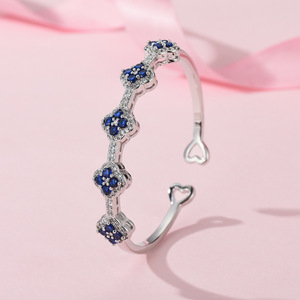 Brazalete Ajustable de Cobre Chapado en Oro de 18K con Circonitas, Estilo Vintage para Mujer - Product Image 4