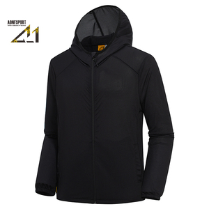 Chaqueta Impermeable y Transpirable para Hombre - Secado Rápido, Antiarrugas, Tejido Elástico para Deportes al Aire Libre - Product Image 4