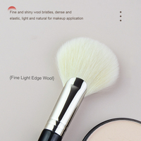 Pinceau de maquillage en forme d'éventail, poils de chèvre naturels doux, manche long en bois, outil pour le maquillage du visage