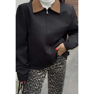 Chaqueta Negra para Mujer con Cierre y Detalle de Bolsillo - Product Image 5