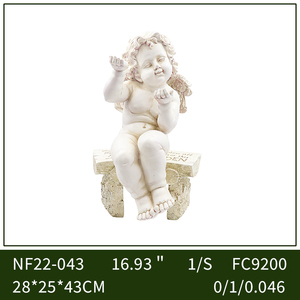 Statua in Resina di Cherubino che Saluta da una Panchina, Bianco Antico, Piccola Figurina d'Angelo, Scultura Decorativa per Giardino - Product Image 2