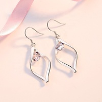 Boucles d'oreilles pendantes tendance en argent 925 avec zirconiums taille radiant en forme d'œil et micro-incrustations pour femme