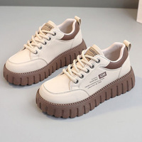 Baskets légères à lacets à semelle souple pour femme, nouvelle collection 2026, style Ins, chaussures de skate tendance, semelle épaisse, rehaussantes