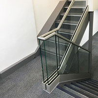 Système de garde-corps sans cadre en aluminium avec canal en U personnalisé en verre trempé moderne HYQY de 6 à 12 mm pour balcon, escalier, terrasse extérieure