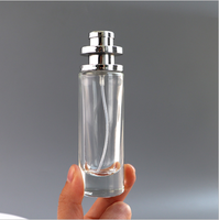 Vente en gros de flacons compte-gouttes en verre personnalisés de luxe flacons de pulvérisation d'huile essentielle ambre des fabricants quantité minimale de commande 100 pièces emballés dans des cartons