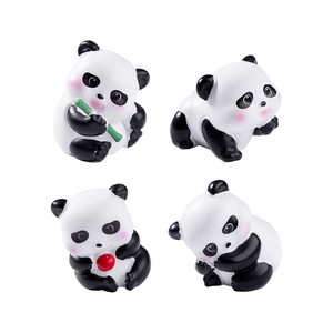ตุ๊กตาแพนด้าเด็กวัยเด็กแสนสุข ตุ๊กตาเรซิ่นขนาดเล็กสำหรับพวงกุญแจ ของตกแต่งโต๊ะทำงาน ของเล่นสำหรับเด็กอายุ 5 ถึง 7 ปี - Product Image 1