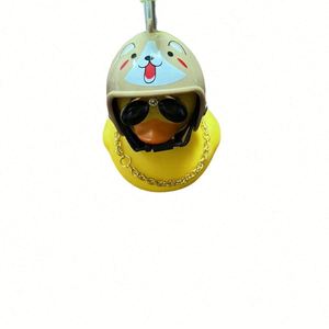 Doraemon Ding Dong Cat, Motocicleta Eléctrica, Pato Amarillo Pequeño, Adorno Creativo de Plástico para Coche - Product Image 1
