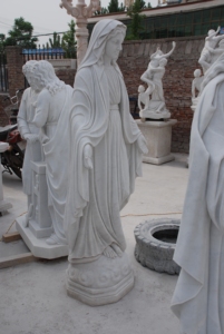 รูปปั้นหินทางศาสนาขายส่ง ขนาดเท่าคนจริง รูปปั้นพระแม่มารีทำจากหินอ่อนธรรมชาติ สำหรับตกแต่งภายนอกโบสถ์ - Product Image 5