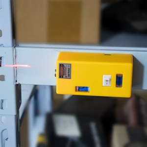 Niveau laser portable à lignes croisées horizontales, outil de mesure avec niveau à bulle pour l'alignement en construction - Product Image 6