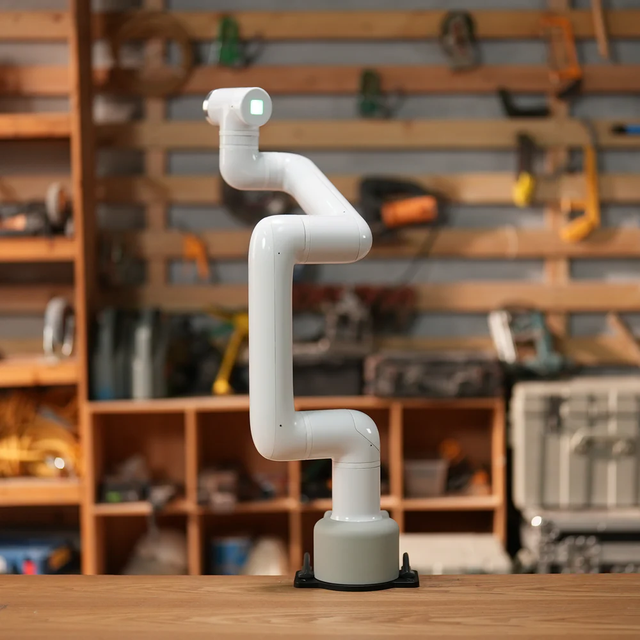 Elephant Robotics MyCobot Pro 630 6 Dof Robotics Arm 2kg Payload Commercial Collaborative Robot (with Flat Base)