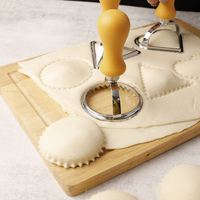 Ramadan 1 pièce ménage cuisine outil presse à main en alliage d'aluminium pâte pâtes boulette peau ravioli cutter