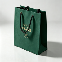 Sacs cadeaux de luxe personnalisés avec logo, en papier vert mat laminé, avec dorure à chaud, réutilisables, imperméables et écologiques
