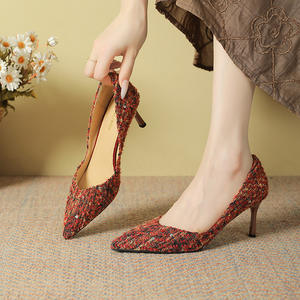 Zapatos Unisex de Tacón Bajo con Punta Puntiaguda, de Cuero Genuino, Diseño Calado, Estilo Moderno 2026, Cómodos y Resistentes al Agua - Product Image 4