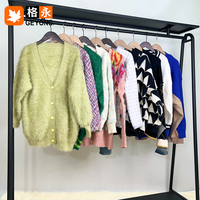 Geryon Grosir Sweater Rajut Vintage Bekas Model Slouchy Oversize, Hangat untuk Musim Dingin, Penjualan Langsung Pabrik, Kondisi Bersih 90-98% Baru