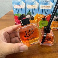 Diffuseur de parfum de luxe en verre et rotin avec couvercle en bois pour voiture, diffuseur d'aromathérapie floral, huile essentielle longue durée 60/90 jours, fait main