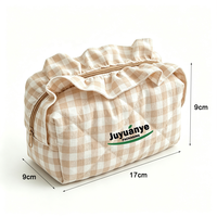 Pochette de maquillage en toile de coton matelassée à carreaux avec logo personnalisé, durable, légère, à volants, fermeture éclair, sac de toilette de voyage