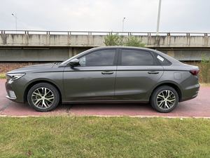 Auto Usado Geely Emgrand 2023, Sedán <span class=keywords><strong>de</strong></span> Lujo Manual <span class=keywords><strong>de</strong></span> 1.5L, 30000km, Pintura Original, Volante a la Izquierda, Auto Familiar Económico, Listo para Enviar - Product Image 3