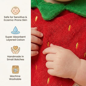 Babero de algodón 100% suave y absorbente con forma de fresa, toalla de saliva premium hecha a mano para bebés y niños pequeños - Product Image 3