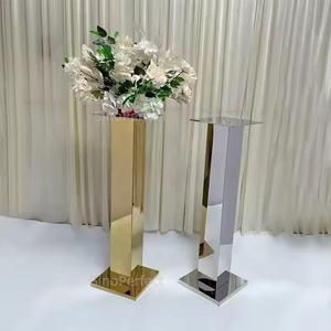 Centro de mesa de boda con soporte de flores de metal dorado y cristal de varios niveles, personalizado de fábrica, para decoración de eventos de lujo. - Product Image 2