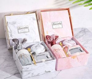 Taza y Toalla Personalizadas, Hermosos Recuerdos de Boda para Invitados, Regalo Único con Serigrafía en Gris y Rosa - Product Image 6
