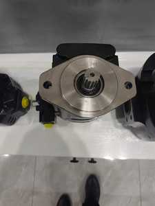 Vente flash - Pompe à engrenages hydraulique OEM 79915400 - Convient aux systèmes hydrauliques - En stock - Garantie 1 an - Marque originale neuve OEM 7991540 - Product Image 3