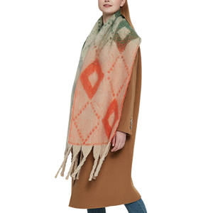 Losange couleur écharpe hiver épais <span class=keywords><strong>Mohair</strong></span> grand Jacquard diamant carreaux <span class=keywords><strong>Cape</strong></span> gros cachemire écharpes - Product Image 3