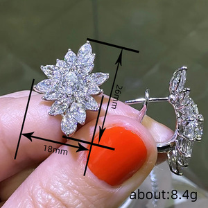 Eleganti Orecchini a Perno Geometrici a Forma di Marquise, Gioielli di Lusso per Donne, Accessorio Regalo per Abiti da Sera e Feste - Product Image 4