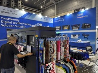 Machine d'impression par sublimation textile de 1,9 m, imprimante grand format à solvant écologique