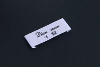 Fabricant d'étiquettes tissées personnalisées Étiquettes de col Rectangle Satin sérigraphié Coton Ruban Bord Machine à coudre Machine informatique
