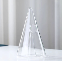 Carafe à vin en verre de forme conique unique, soufflée à la main, en verre transparent, pour servir du vin rouge à la maison ou au bar