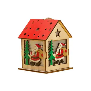 房子形状的木制圣诞树装饰吊坠，带发光二极管灯儿童玩具