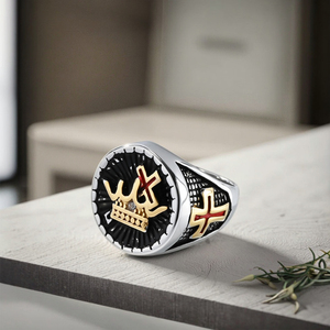 Bague en acier inoxydable pour homme, personnalisée en gros, avec couronne et zircon, croix du pape, exorcisme, vintage, religieuse, unisexe, pour festival - Product Image 3