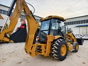 Fast Neuwertiger Gebrauchter Original Caterpillar 420F Baggerlader und Gebrauchter Schwerlast-Traktor - Product Image 3